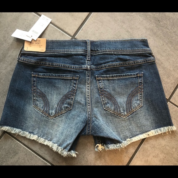 Hollister jean shorts - Picture 2 of 6